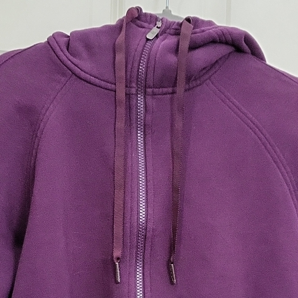 Lululemon Scuba Full Zip Hoodie Women’s Size 8 Dark Purple Thumbholes - Picture 7 of 11